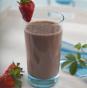 میلک شیک توت فرنگی با کاکائو 